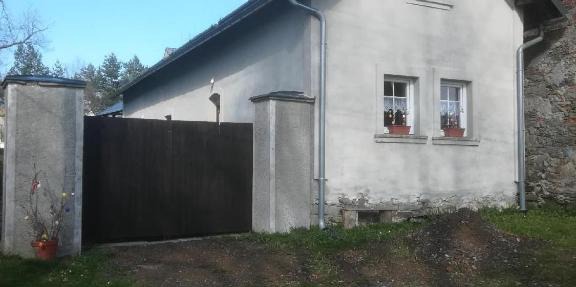 Dům v malé, klidné obci blízko Mariánských Lázní in Sítiny