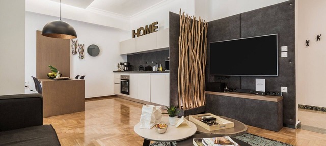 Dazzling Athens Apartment | 1 Bedroom | Apartment Sheele | Balcony Views in Athens