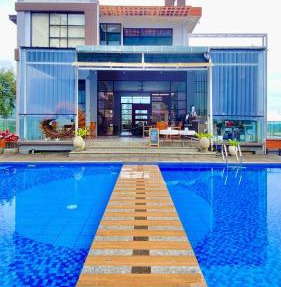 De Pointé Resort & Resto in Campaka