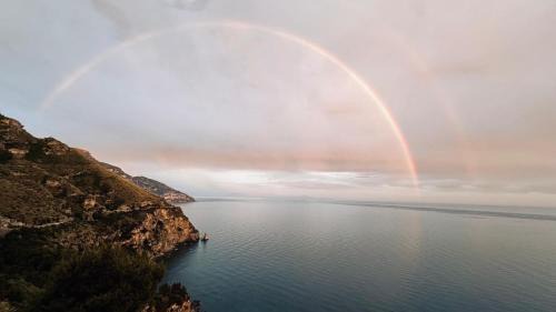 De Vivo Realty - Seacliff Heaven Positano in Positano