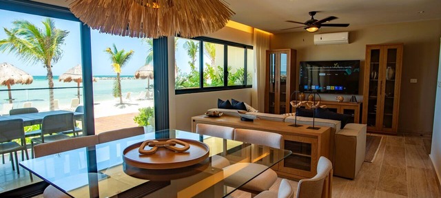 Designer decorated villa for 9 Yucalpeten Marina Beach in Progreso