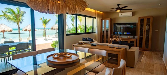 Designer decorated villa for 9 Yucalpeten Marina Beach in Progreso