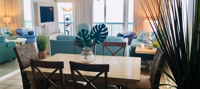 Designer Oceanfront Retreat. Panoramic Views + 4 Bedrooms, Unforgettable Escape! in North Myrtle Beach