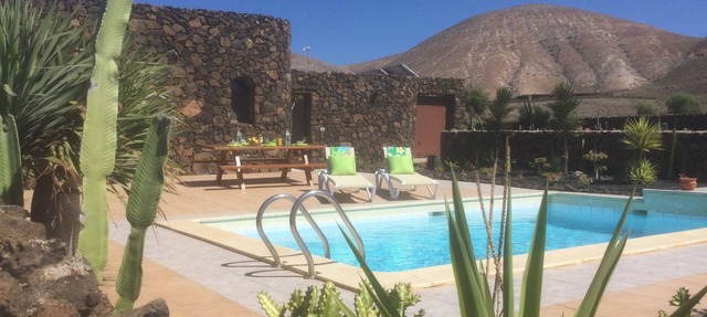 ECO Friendly Volcanic Rock Villa with Private Pool (6.7m x 4.6m) WiFi. Sea View. in Villa Verde