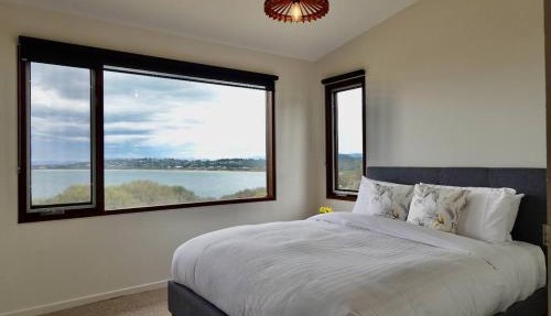 Eco Waterfront Seclusion - Carlton Bluff House in Primrose Sands