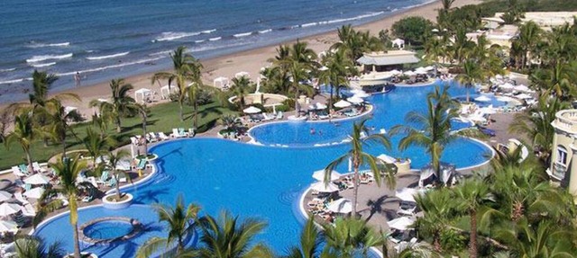 Emerald Estates Holiday Villa–Christmas & New Year Escape with Private Pool&Spa! in Mazatlan