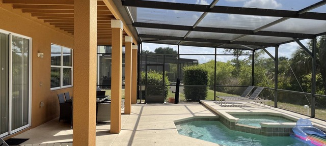 Executive 5 Bed 4 Bath Villa - South Facing Pool & Spa only 15 mins from Disney in Davenport