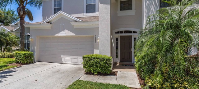 Executive 6 bed, 4 bath home in 5 Star Windsor Hills Resort, minutes from Disney in Kissimmee