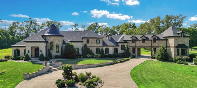 Experience the charm of Kentucky with cosy stay! in Nicholasville