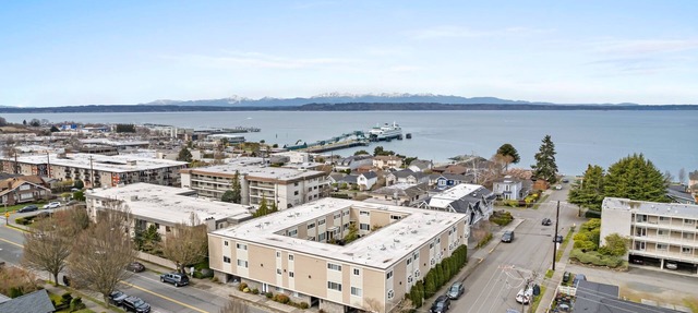 Experiencing Edmonds, In the Heart of it All! in Edmonds