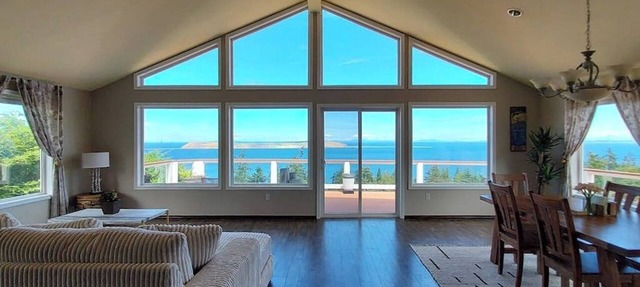Fantastic 3BR Oceanview with decks, gas grill in Sequim