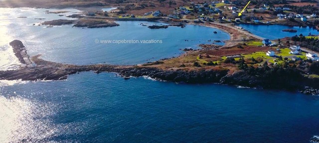 Fisherman's Rest House 30 meter distant to beach, sleeps 5 in Sampson Cove
