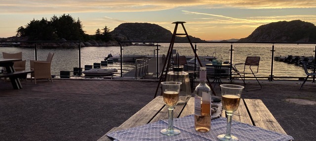 Fishing lodge right by the sea in a fantastic location with good fishing opportunities in Korshamn