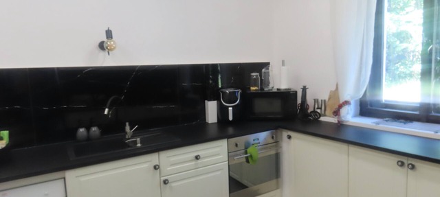 Fully equipped spacious 5-bedroom house with Jacuzzi, Sauna, WiFi in Krkonose. in Benecko