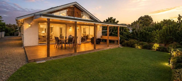 Getaway Waiheke - Walk to Oneroa Village in Waiheke Island