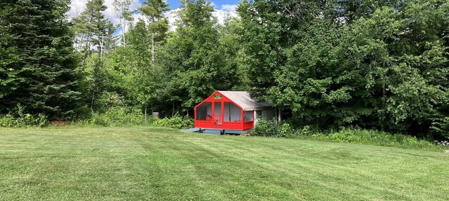 GLAMP SUZANNE: CANVAS CABIN ON PRETTY ADIRONDACK FARM OFFERS PRIVACY AND VIEWS in North River