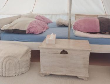 Glamping Mezi ploty in Studenec