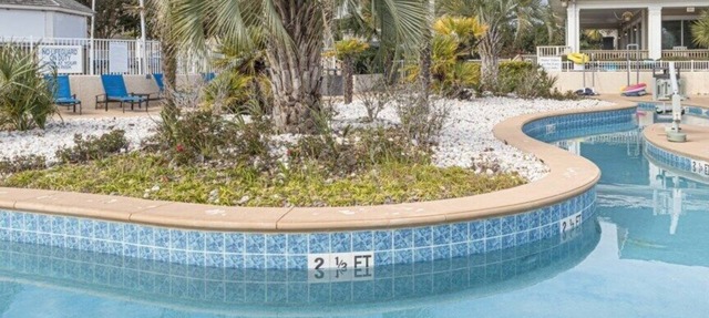 Glaring Harbour Lights, 2 Bedroom Villa in Myrtle Beach