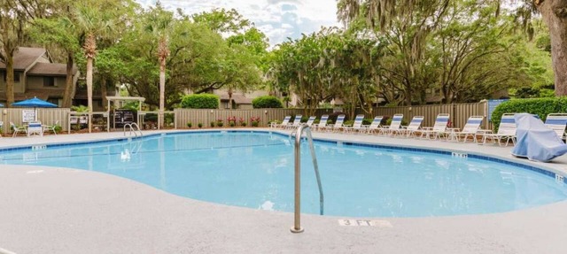 Golf View Villa | Pool, Bikes + Full Kitchen in Hilton Head