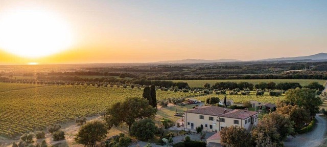GORGEOUS 5BD-5BA VILLA W/POOL AND BEAUTIFUL VIEWS ON THE TUSCAN COAST in Bolgheri