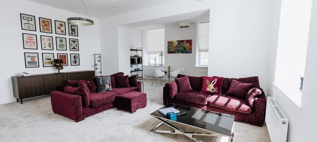Grade II mill townhouse Leeds | Parking | Sleeps 6 in Leeds