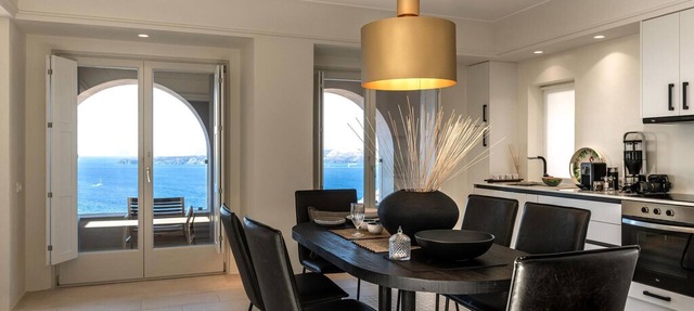 Grand Villa 2 with private heated pool in Santorini