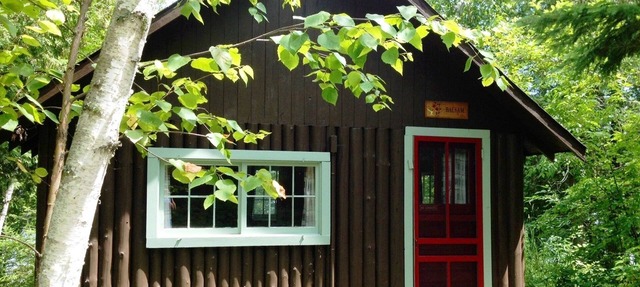 -> Historic 1930's Cabin Steps to the LAKE! ~ FREE Resort Amenities Included! in Marcell