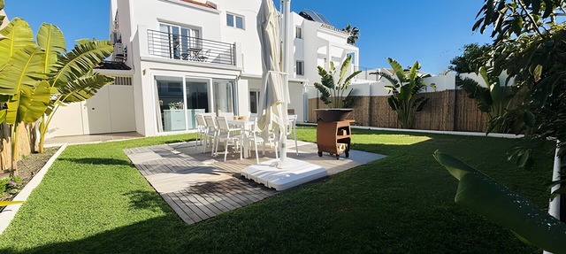 Holiday Home 'Luxurious and Modern Family Home' with Private Terrace, Wi-Fi and Air Conditioning in Málaga