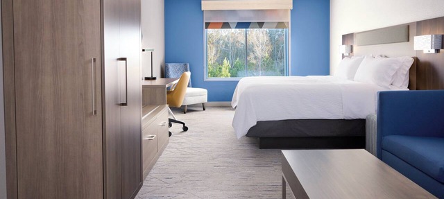 Holiday Inn Express And Suites Alexandria by IHG in Alexandria