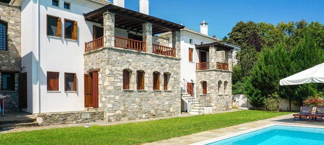 Homerez - Big villa 7 km away from the beach for 10 ppl. with swimming-pool in Tsagkarada