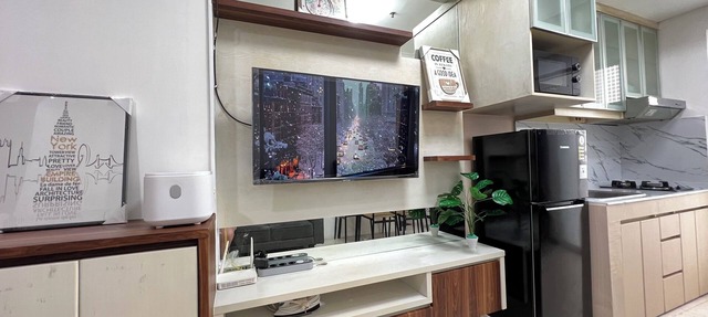 Cozy Homey 2-bedroom apartment direct to Central Park Mall and Neo Soho Mall in Daerah Khusus Ibukota Jakarta