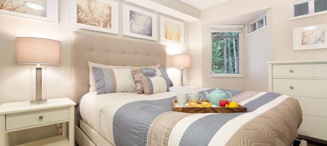Ideal Central 3BR Townhouse - Hot Tub/Pool/Parking in Whistler