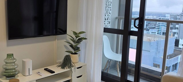 Immaculate 2BDR Central City Chic Apartment in Auckland