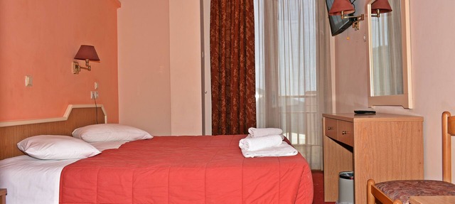 Iniohos Hotel Restaurant in Delphi