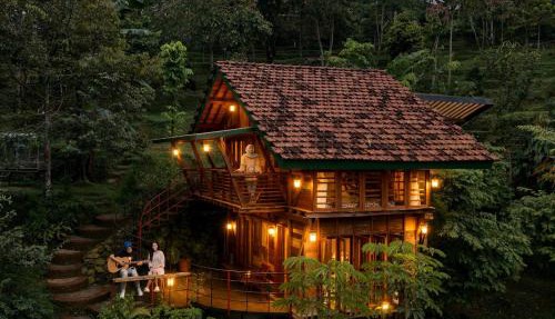 Kebun Hanoman Private Villa in Pablengan
