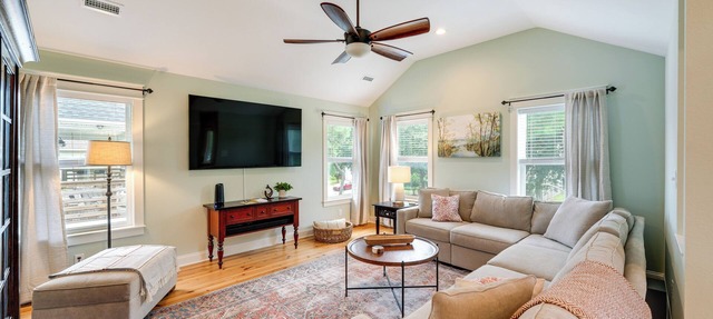 Kill Devil Hills Retreat w/Gas Grill & Deck! in Kill Devil Hills