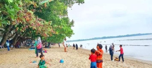 KONDOMINIUM CARITA BEACH-YUNNI in Carita