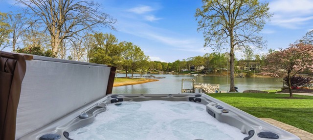 Kool Breeze by AvantStay | Boat Ramp + Hot Tub in Denver