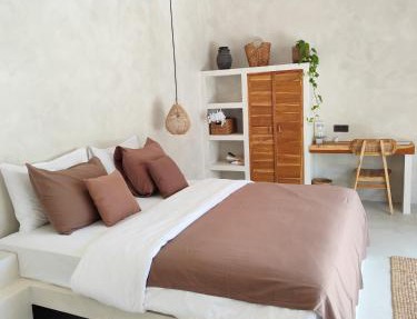 Kura Kura - new 2 Room Luxury Private Pool Villa in Gili Trawangan