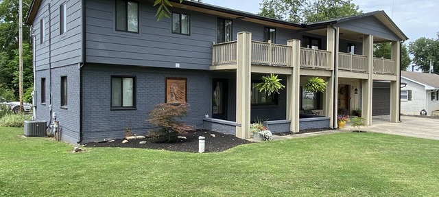 Lake Views: 2nd-Story Guest Suite with Private Entrances/Yard/Parking in Russells Point