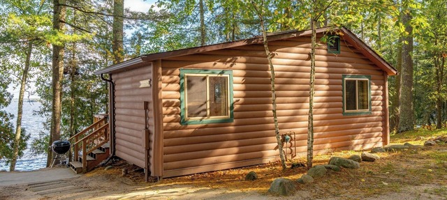 Lakefront Cabin with Shared Dock in Orr