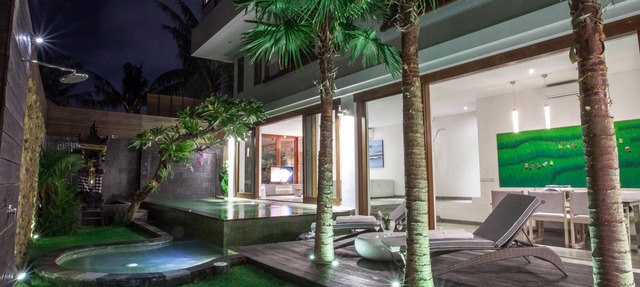 Large Group Villa Center, Seminyak in Seminyak