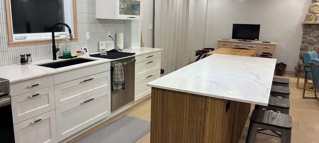 Large, renovated family home just a stone's throw from the Metro in Laval