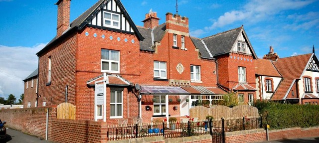 Launceston Villa in Whitby