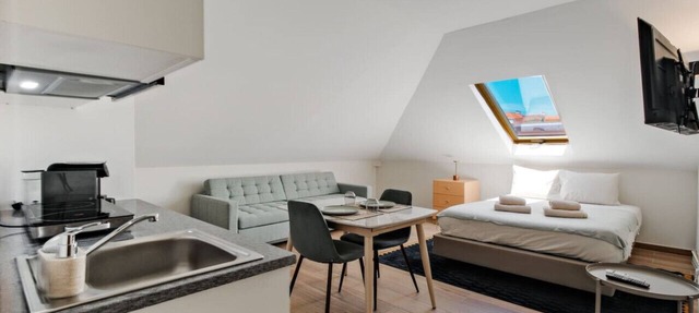 Lovely studio, fully equipped & near subway (Nº12) in Lisboa