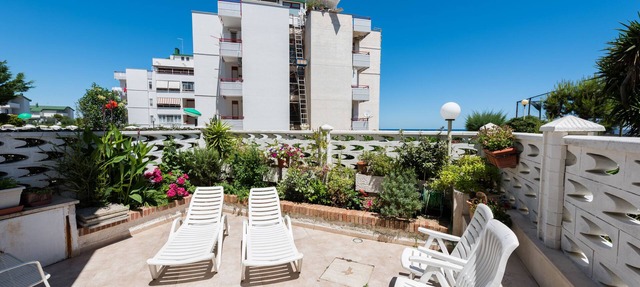 Lussy Beach House Refuge by the Sea Casatuabari in Bari