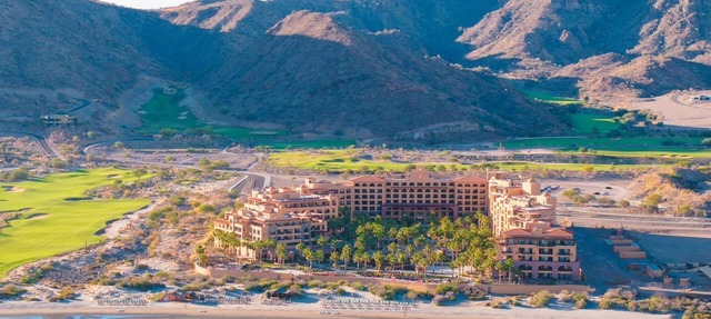 Luxurious Beachfront Retreat with Stunning Sea Views in Loreto