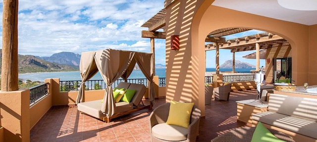 Luxurious Oceanfront Escape in Loreto in Loreto