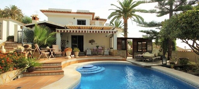 Luxurious Villa in Altea with walking distance to beach and old town in Altea