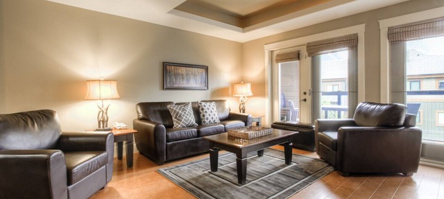 ❤️🌲Luxury Escape w/Superb Views for 6☀️Indoor Pool & Hot Tub☀️ in Canmore
